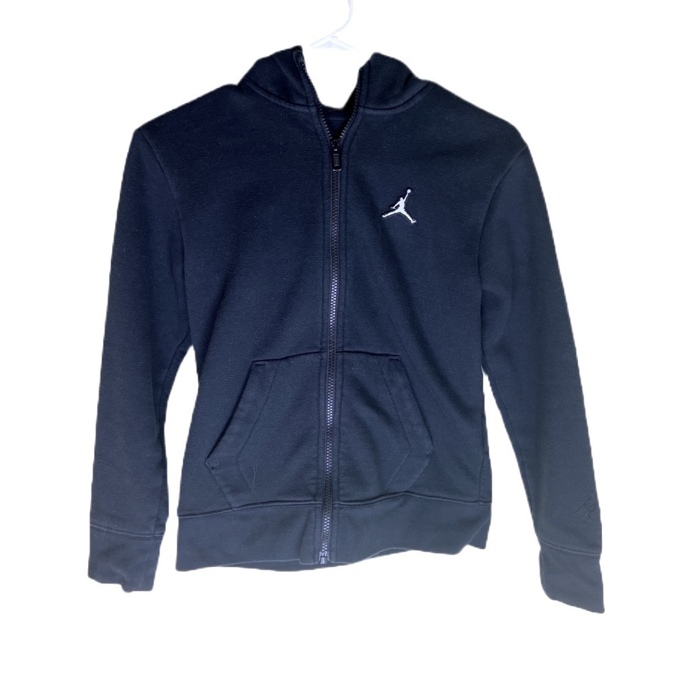 Jordan Black Signature Hoodie Boy’s Size Medium.